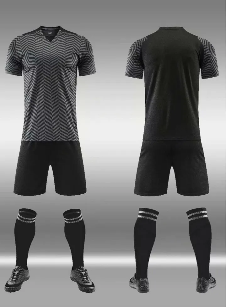 2-pieces Breathable and lightweight Men's And Women's Football Shirt