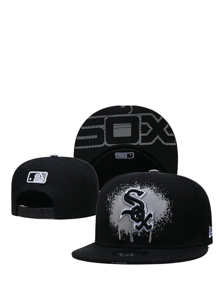 NEW ERA Stylish Baseball Cap - Elegant Simplicity in Black | Fashionable Headwear for Any Occasion, Perfect for Casual and Sports Wear | Simple and Versatile Design for Men