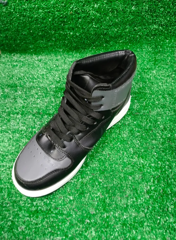 Casual Leather Sneaker