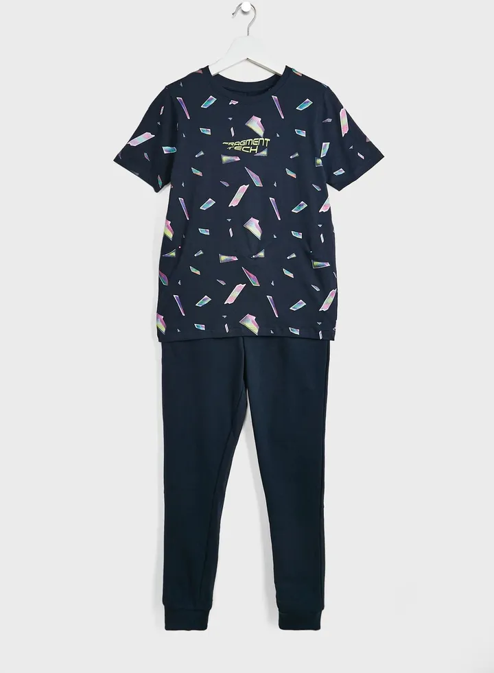 Casual T-Shirt & Joggers Set For Boys