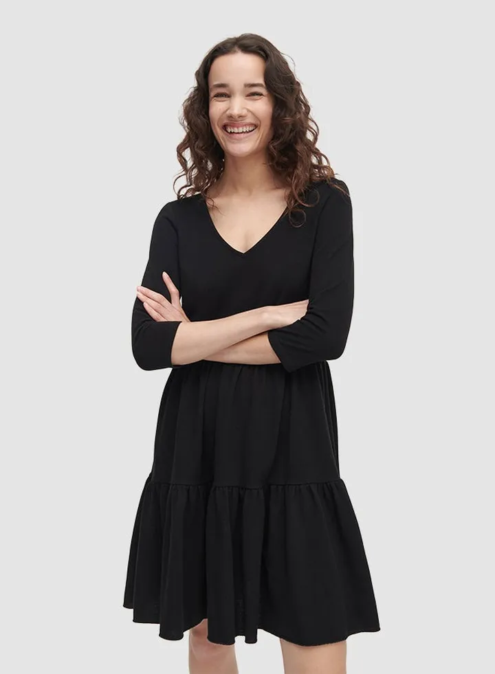 V-Neck Tiered Dress Black