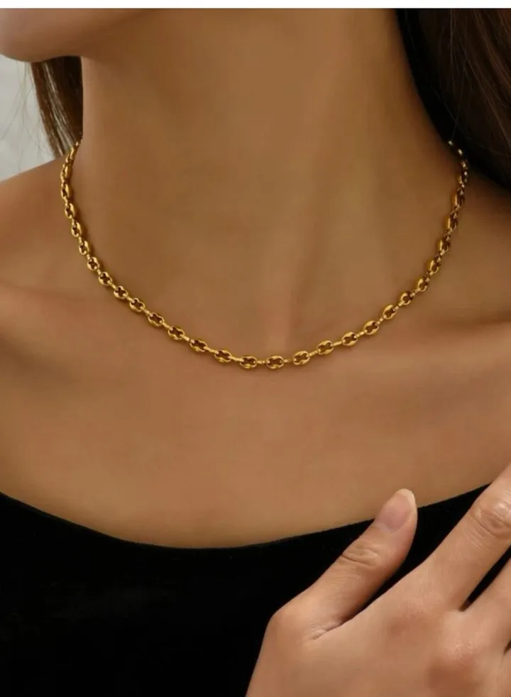 Elegant 18k Gold Plated Choker / Necklace For Women