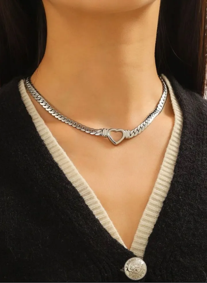 Elegant Silver Stainless Steel Choker Necklace For Women