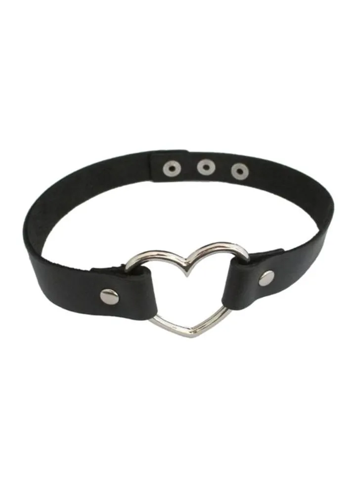 Leather Heart Choker