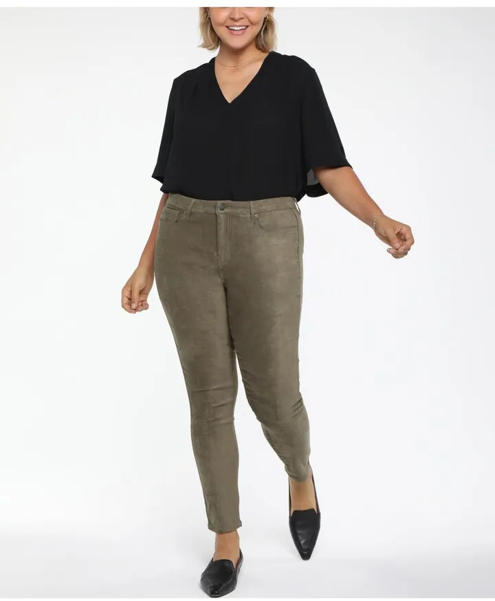 Plus Size Ami Skinny in Stretch Faux Suede Pants