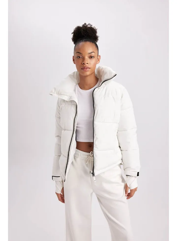Woman Regular Fit Hooded Coat