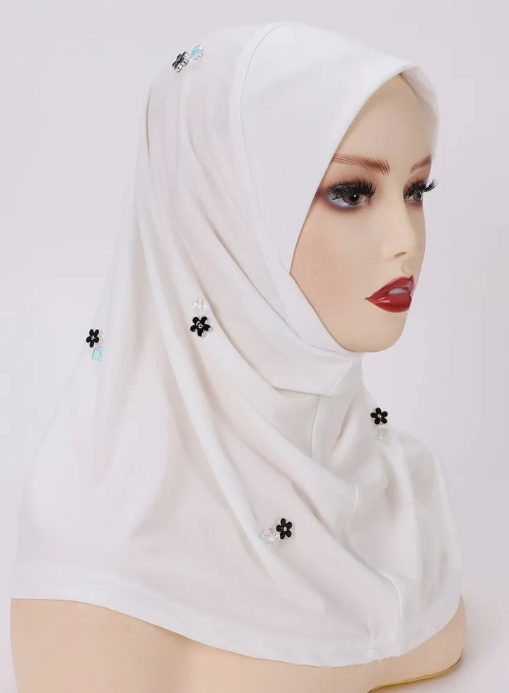 Crystal Diamond Decoration Satin Women Muslim Headwear Wearable Traditional Wear Long Fashion Head Scarf for Ladies All Seasons Hijab White