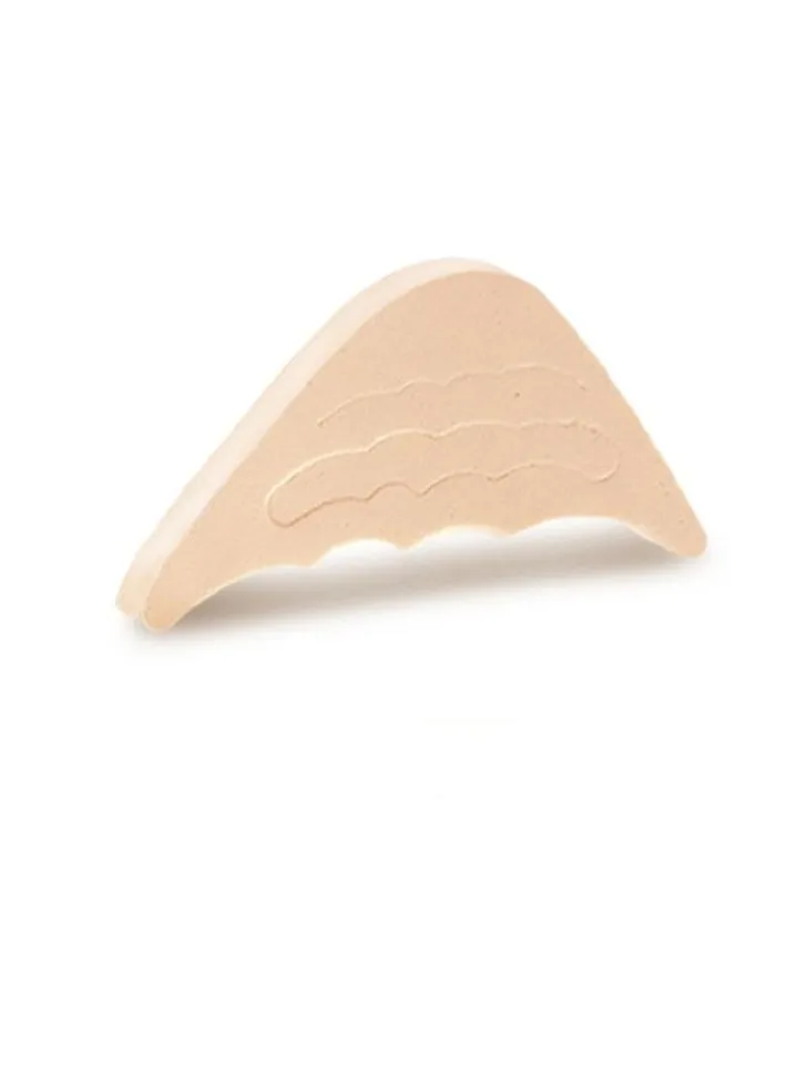 Shoe inserts reduce forward slip and improve the slightly larger shoe effect of flat sneakers and heels