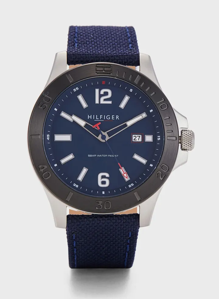 Round Analog Watch And Bracelet Set
