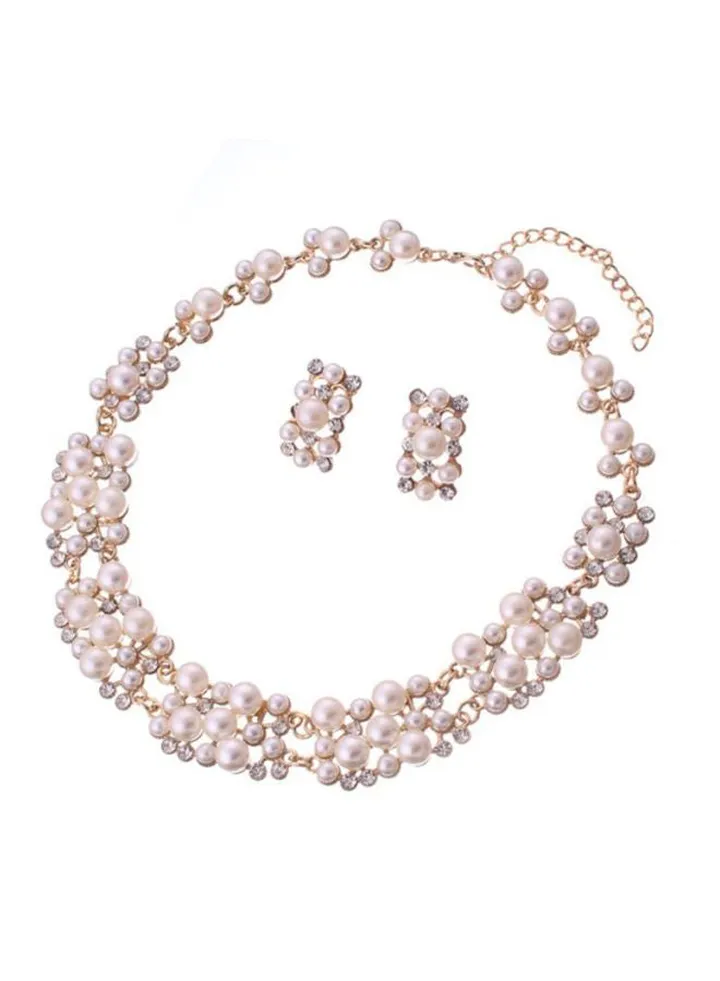 Pearl Necklace With Earrings
