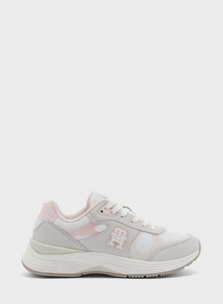Modern Runner Low Top Sneakers