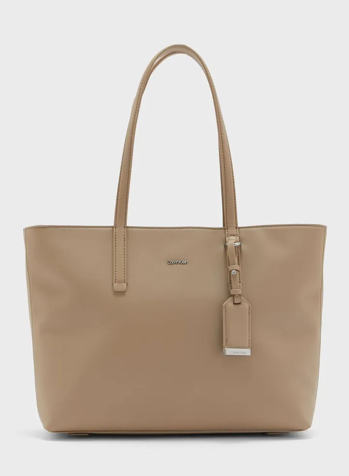 Must Medium Tote