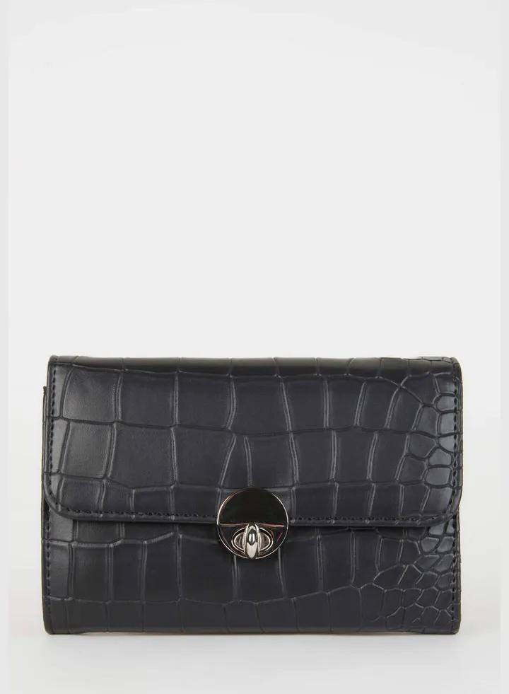 Woman Faux Leather Wallet