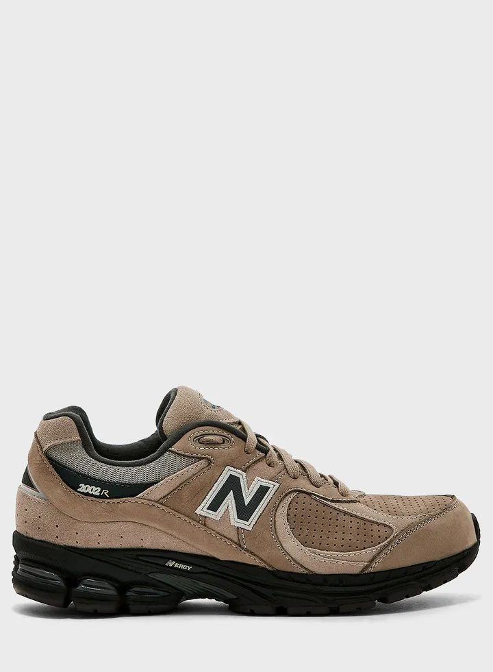 2002 sneakers