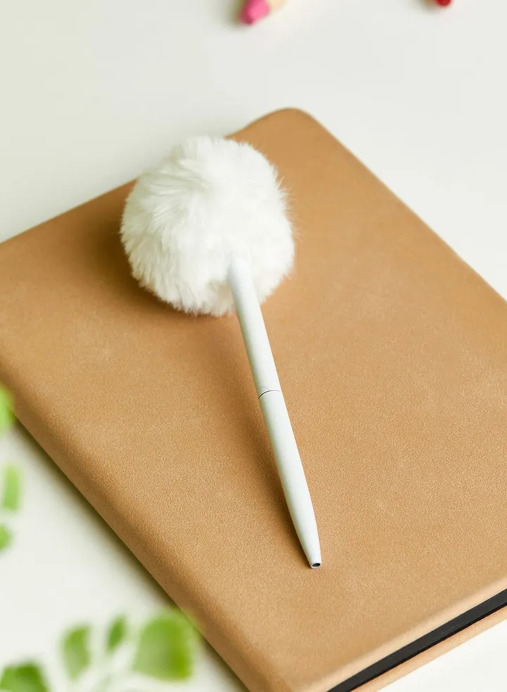 White Pom Pom Pen