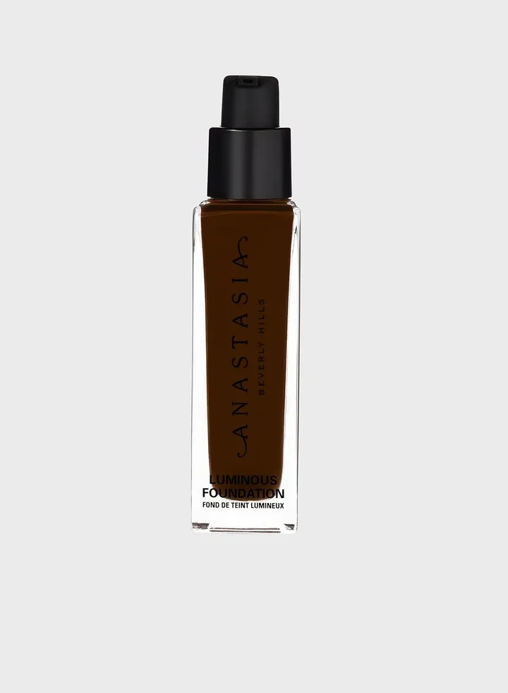 Luminous Foundation - 590C