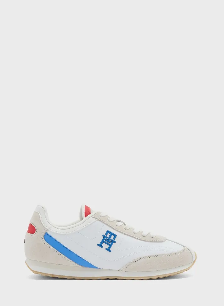 Heritage Runner Low Top Sneakers