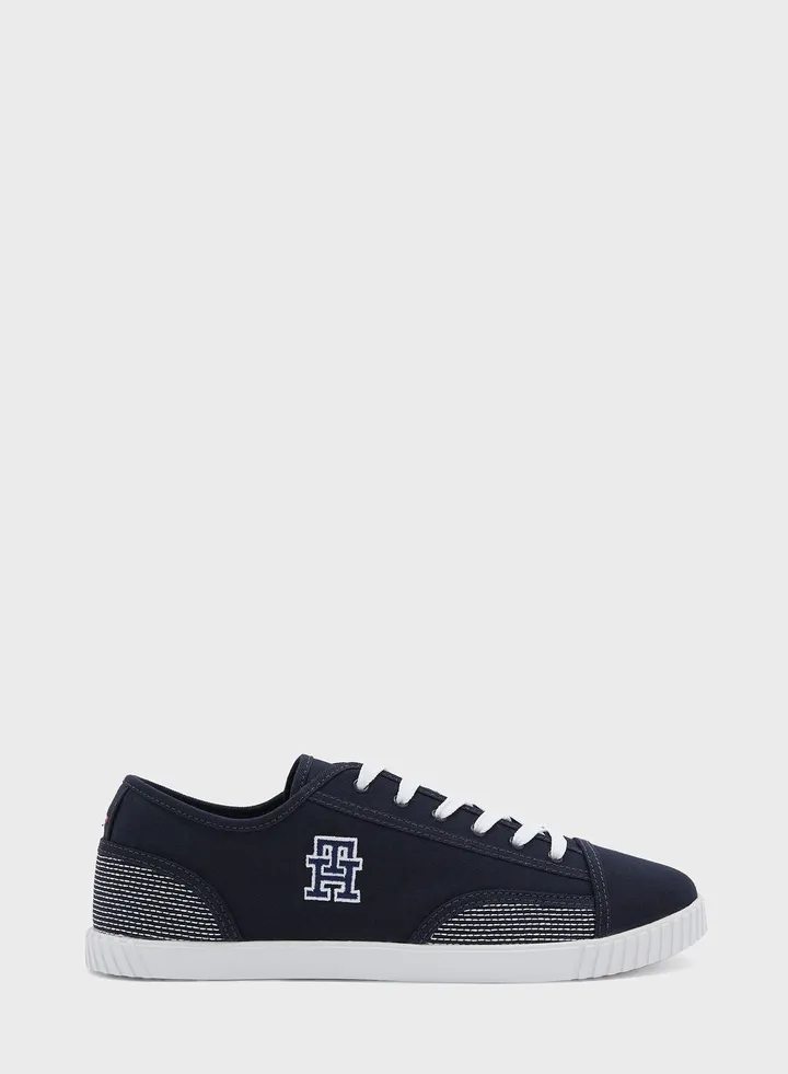 Comfort Canvas Low Top Sneakers