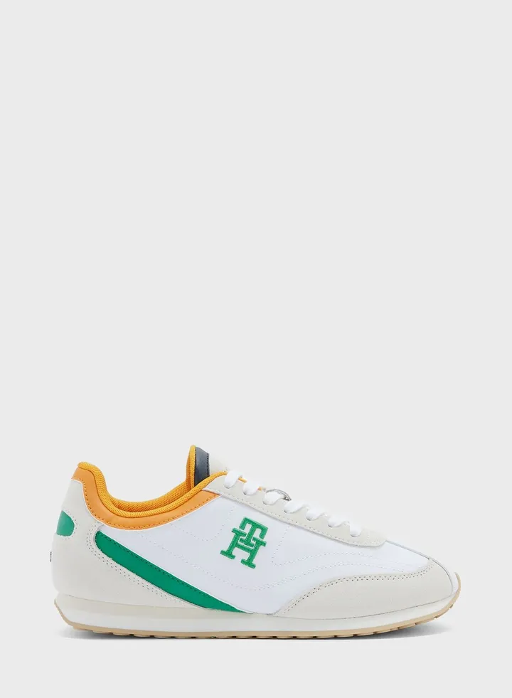 Heritage Runner Low Top Sneakers