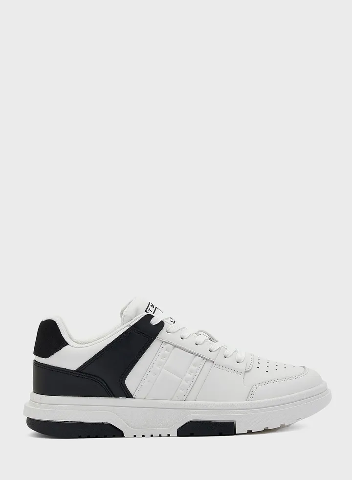The Brooklyn Low Top Sneakers