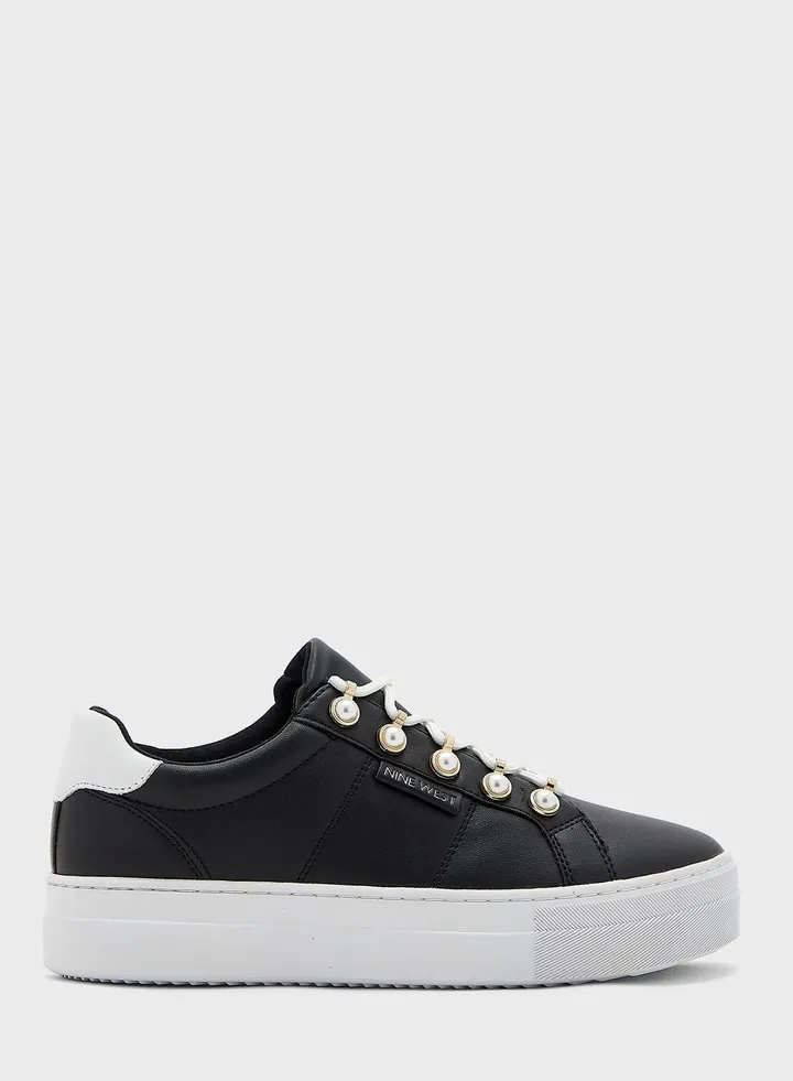 Prance3-A Low Top Sneakers