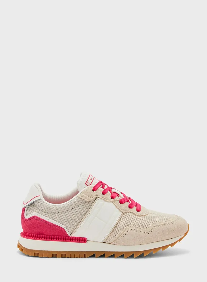 Retro Basket Low Top Sneakers