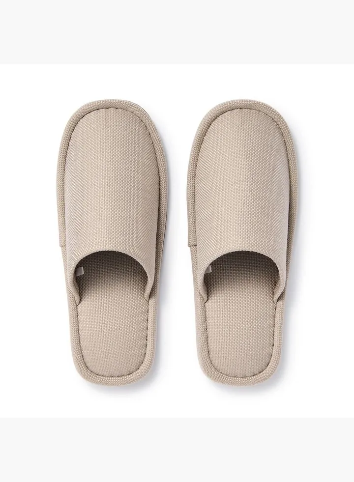 Slippers With No Left And Right