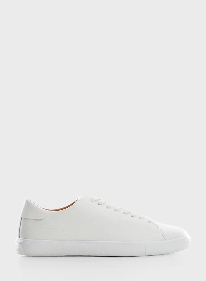 Casual Low Top Sneakers