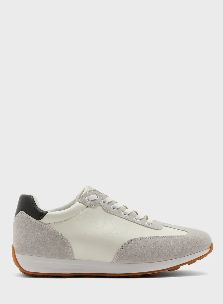Smart Casual Sneakers
