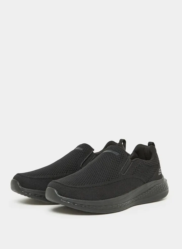 Slade Walking Shoes