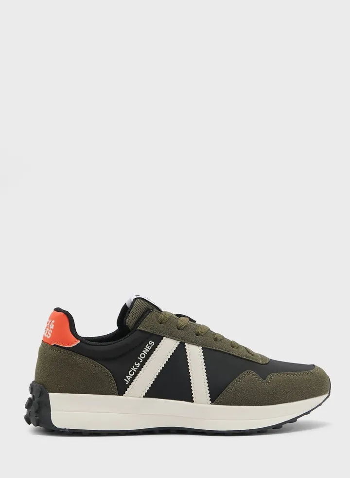 Casual Low Top Sneakers