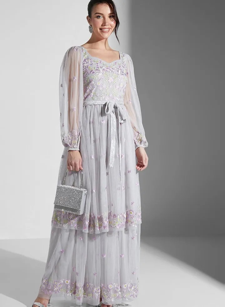 Sweetheart Neckline Floral Embroidered Maxi Dress