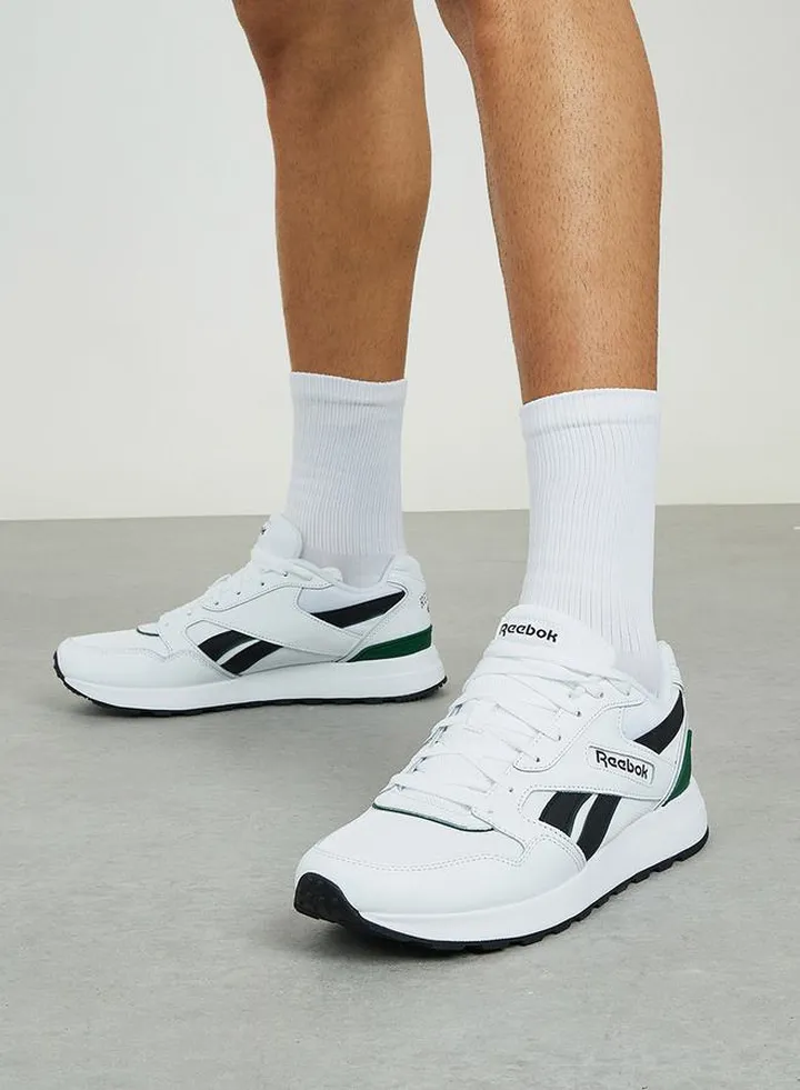 GL1000 Side Stripes Shoes
