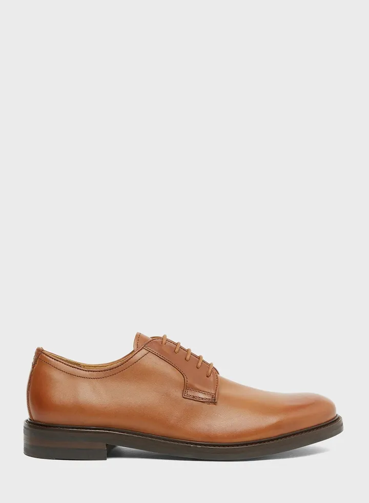 Regie Lace Ups