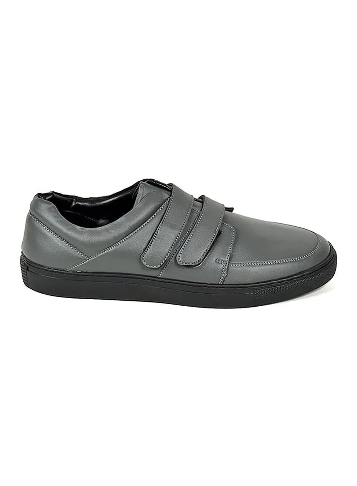 Velcro Low Top Sneaker