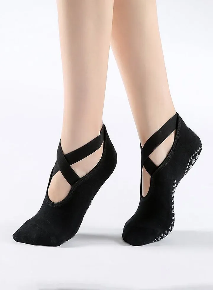 Cross Over Straps Silicon Pad Base No Show Yoga Socks