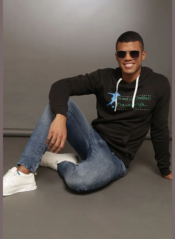 Front Pocket Printed Hoodie