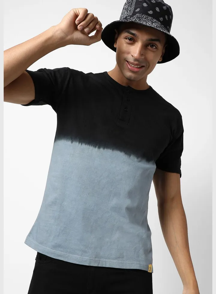 Men's Colourblocked Casual T-Shirt