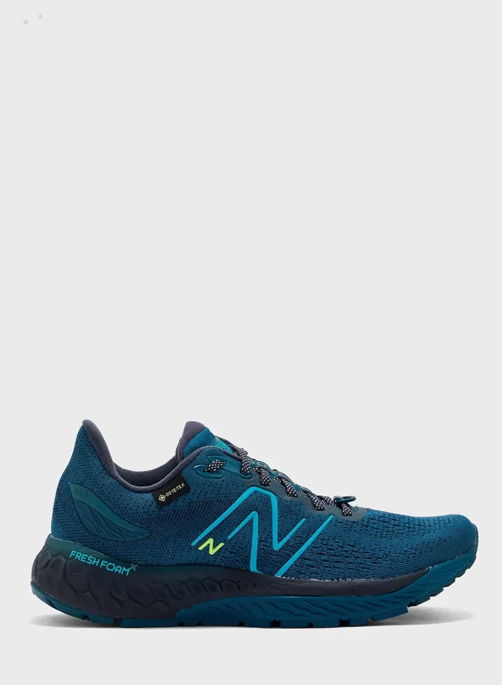880 low top sneaker