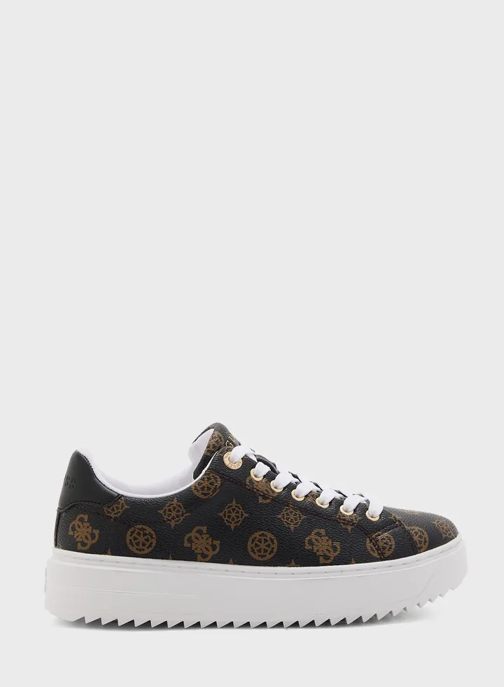 Denesa Low-Top Sneakers