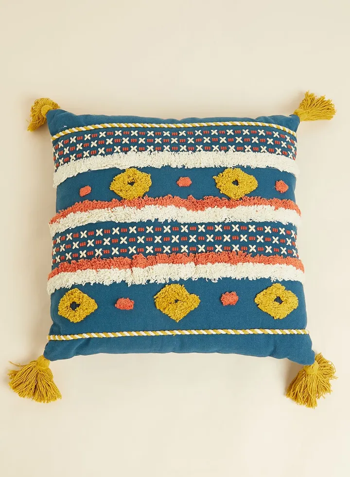 Striped Tufted Tassel Cushion