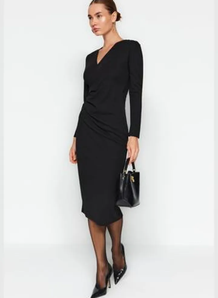 Black Double Breasted Neck Long Sleeves Smocking Detailed Fitted Midi Knit Dress TWOAW24EL00826.