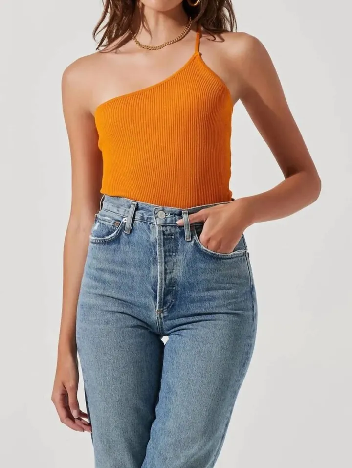 Shay Bodysuit in Golden Amber