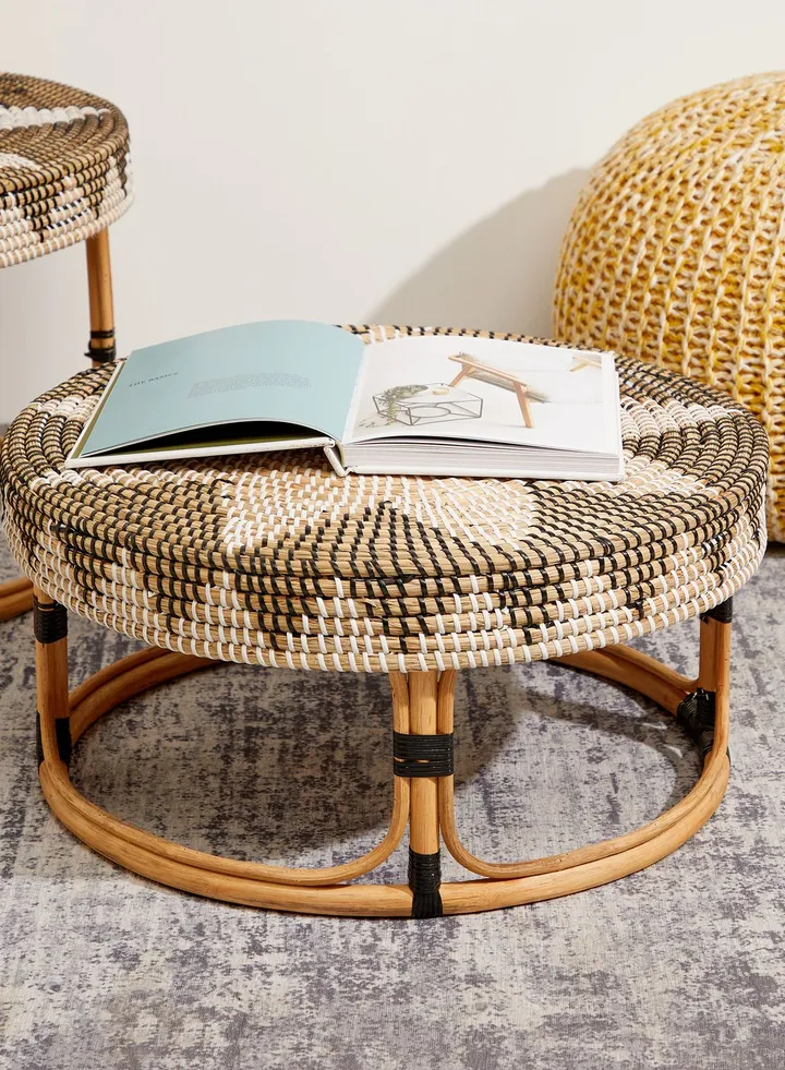 Seagrass Tray With Rattan Stand