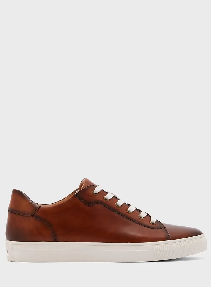 Casual Sneakers