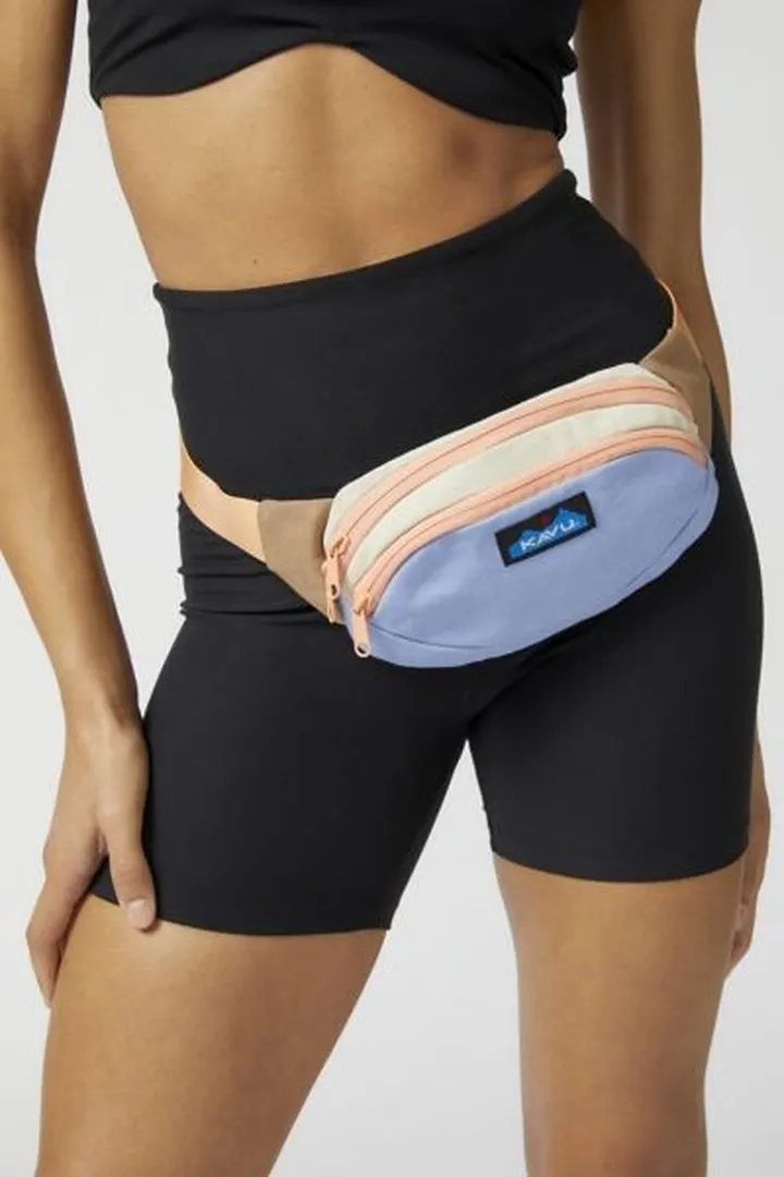 KAVU UO Exclusive Spectator Sling Bag