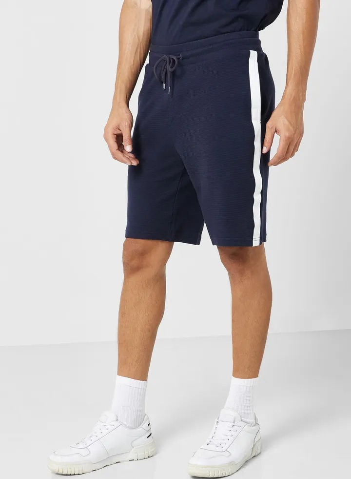 Essenttial Shorts