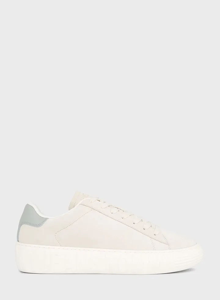 Casual Low Top Sneakers