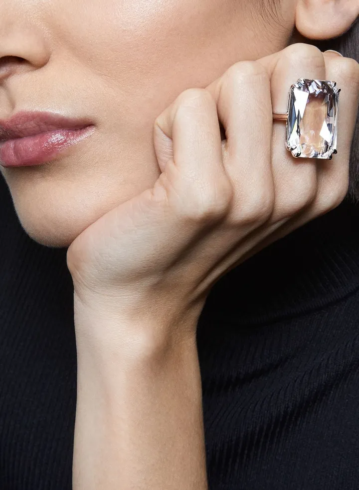 Mesmera Ring