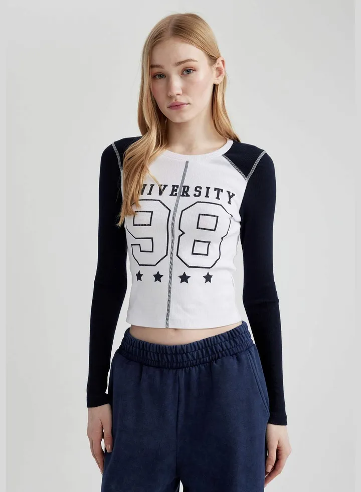Woman Long Sleeve T-Shirt